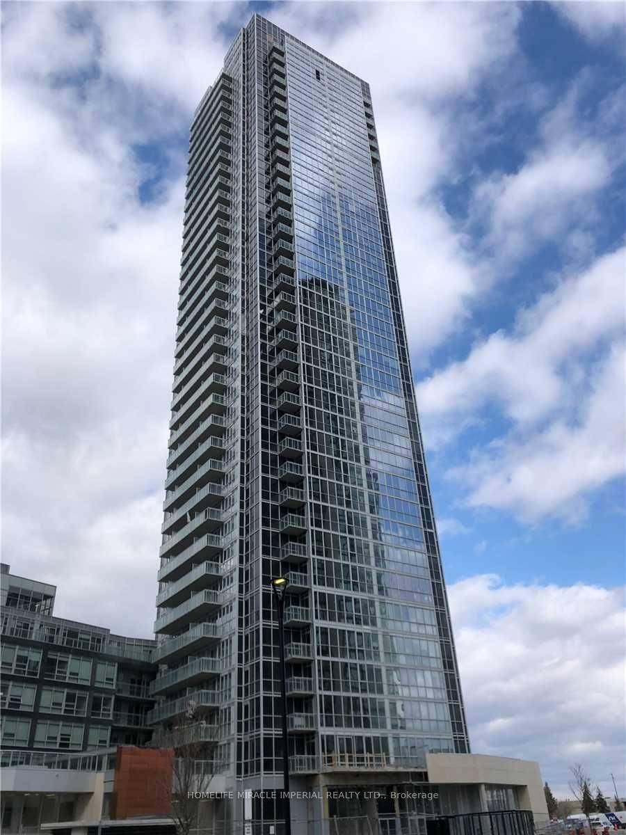 Bright and Luxurious 1 Bedroom Unit With 10 Foot Ceilings Only On Second Floor, European Appliances, Parking And Locker In A High Demand Location.
