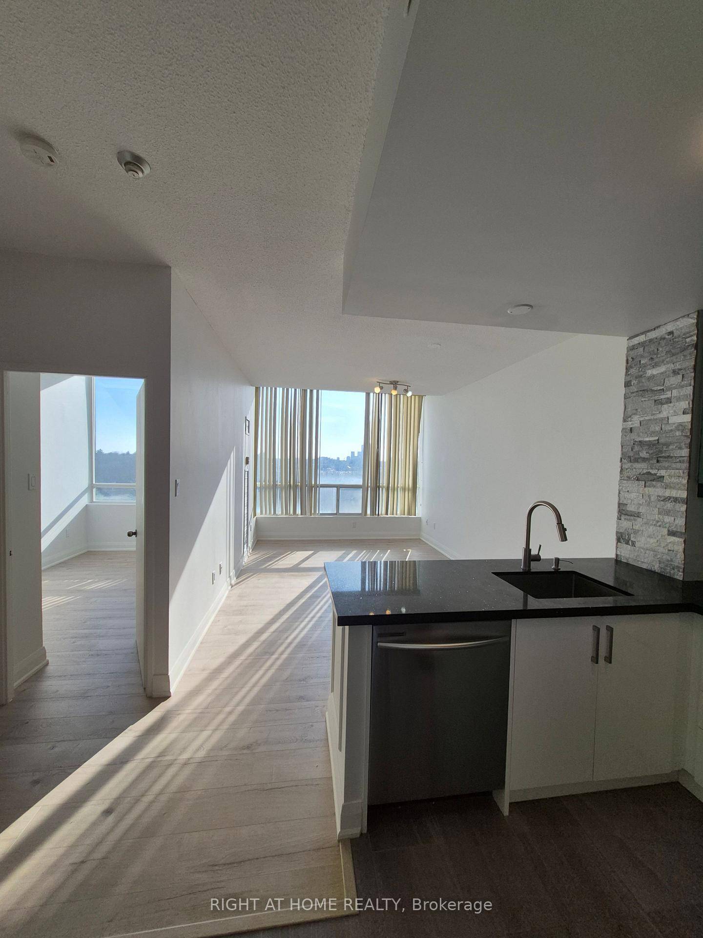 Spacious 2 Bedroom And 2 Full Washroom W Ravine View In Mapledale Condo Building.