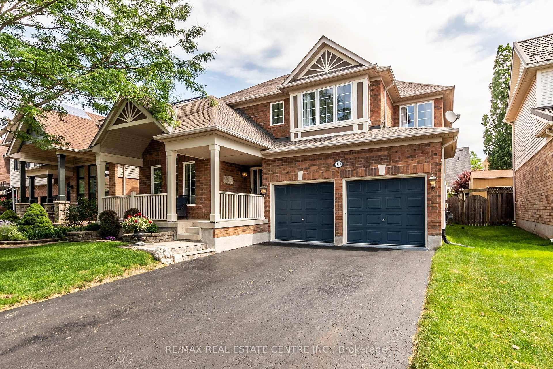 Step into comfort and style with this beautiful two storey SCOTSWOOD MODEL home, thoughtfully designed for family living.