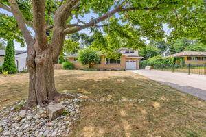 Power of Sale Welcome To 35 Vista Crescent !