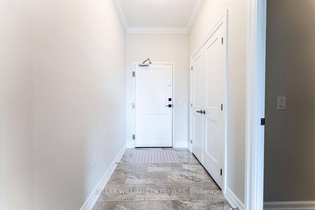 Enjoy resort style living in North Londons prestigious Sunningdale community at Northlink II, one of the city's most luxurious condominium residences.