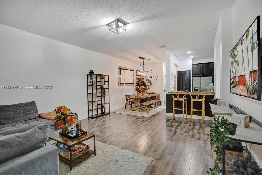 Welcome to Montclair in Miramar !