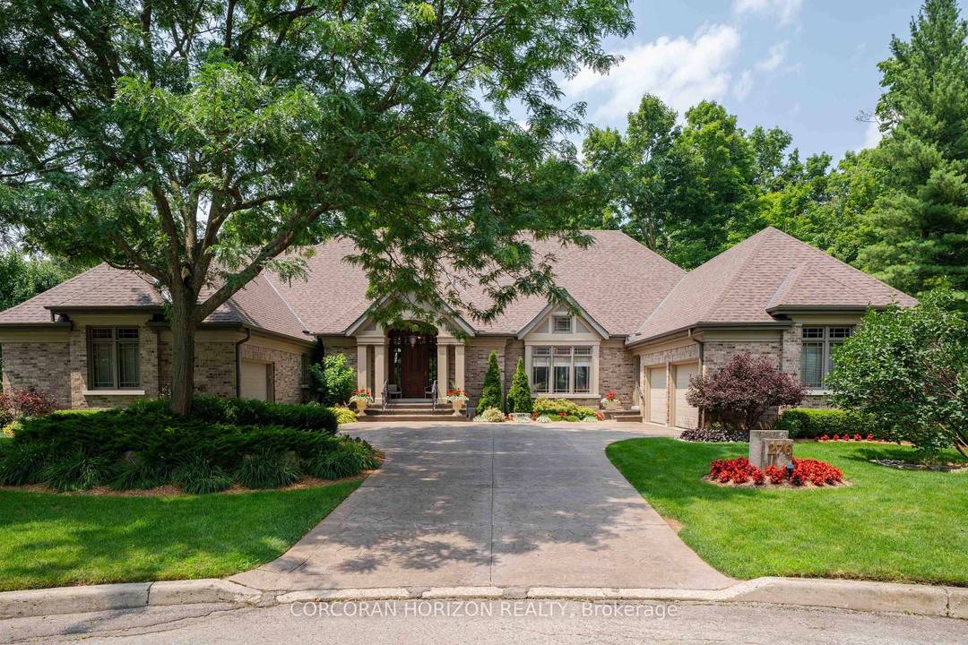 Welcome to 276 Carrington Place, This prestigious Beechwood bungalow is perfectly located on a quiet court backing onto greenspace and trails.