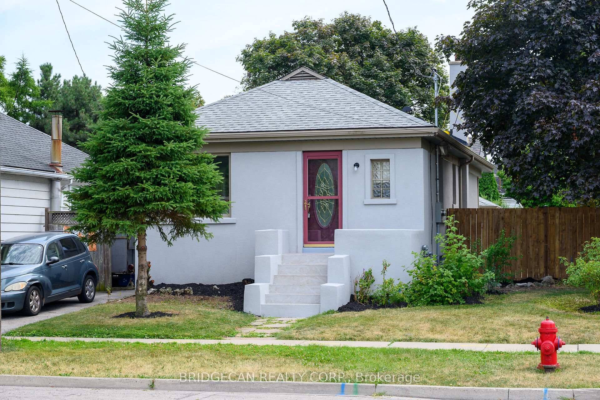 Stunning Fully Renovated Bungalow in Prime Hamilton Location !