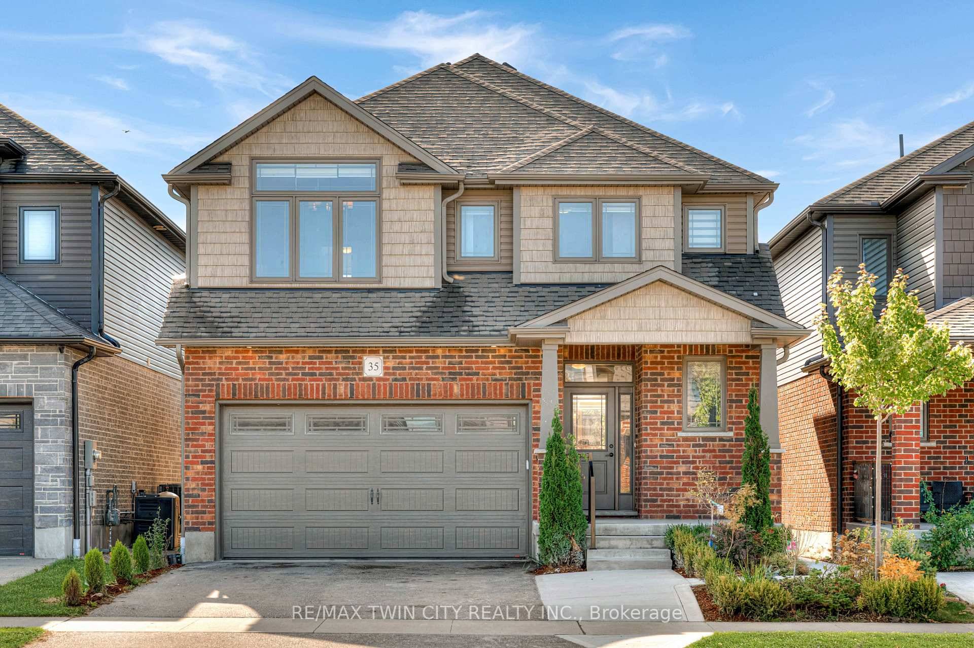 Welcome to 35 Loxleigh Lane !