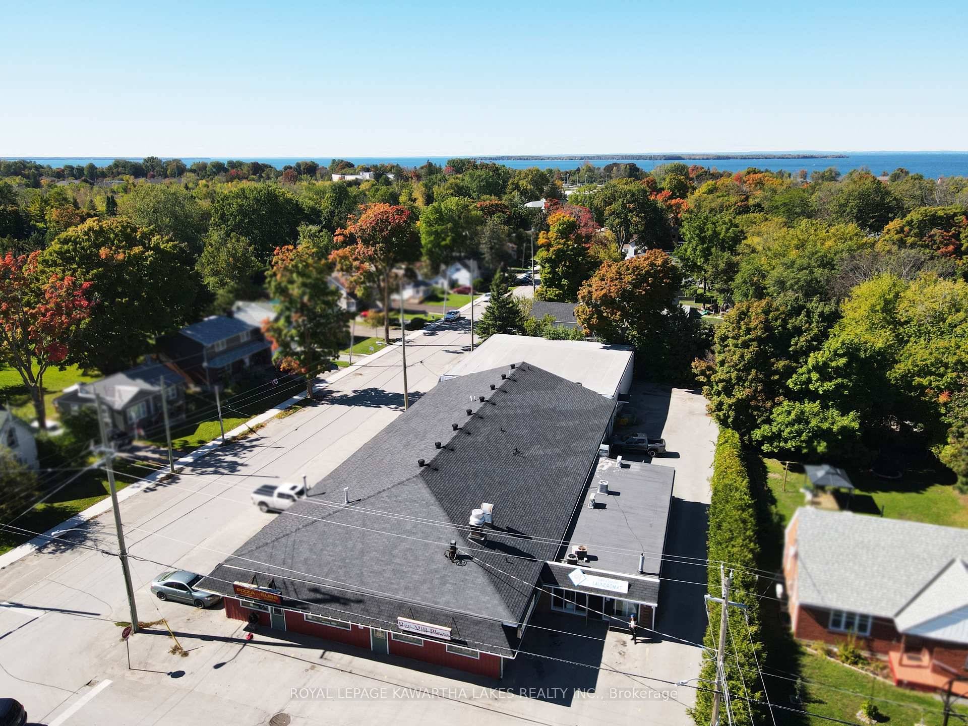 Set your business up for success just steps from Lake Simcoe with this versatile 750 sq.
