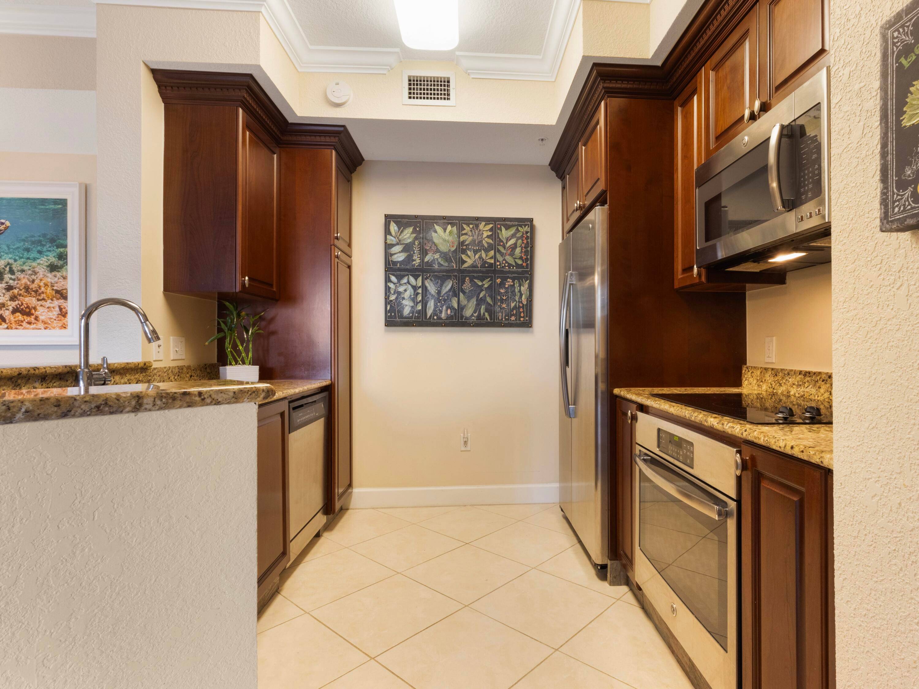 Welcome home to this beautifully upgraded, oversized 2 bedroom, 2 bathroom condo in the sought after Vizcaya Lakes community in Boynton Beach.