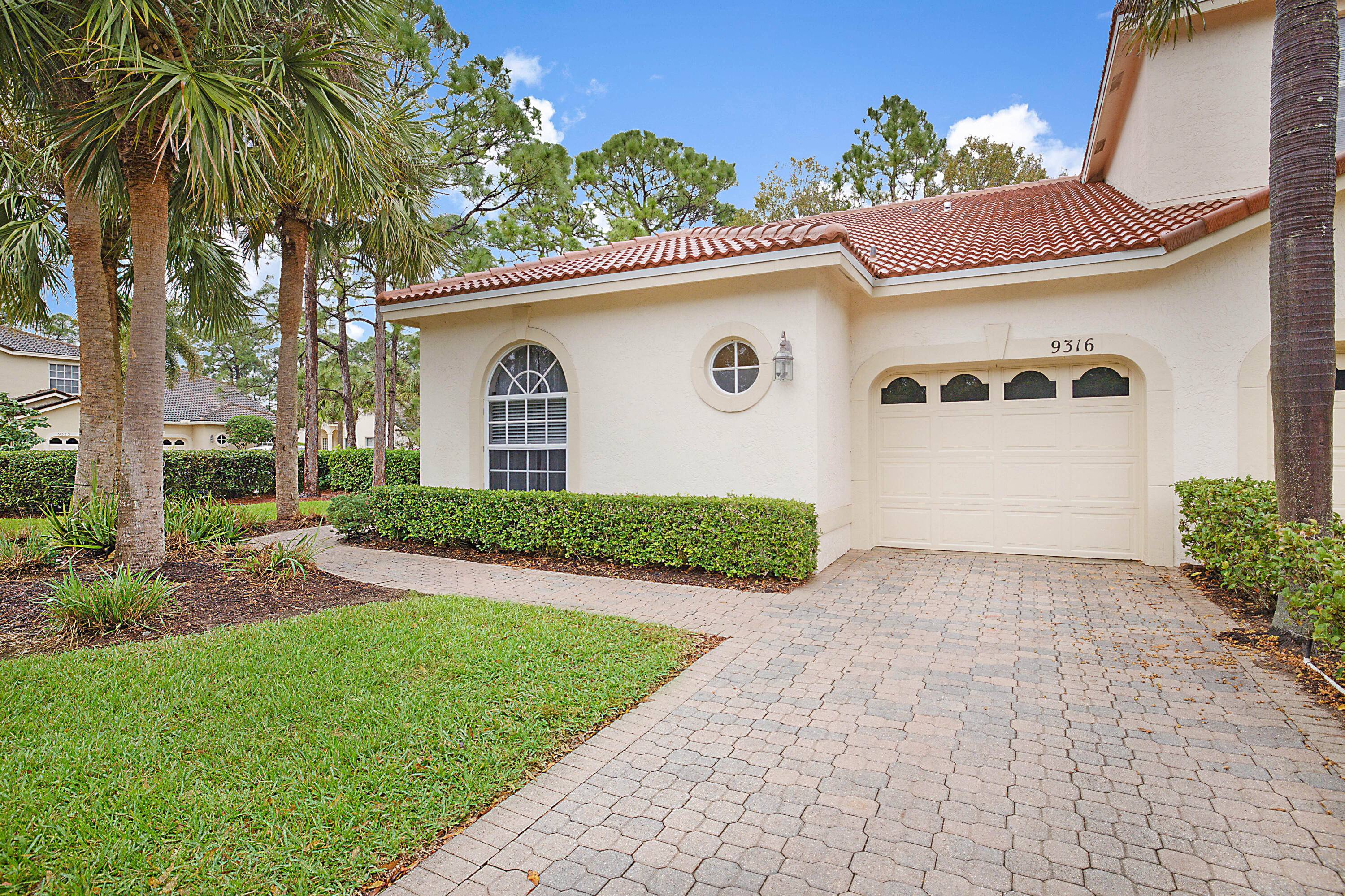 NEW ROOF 01 2025, NEW AC 10 2024, Highly sought after corner villa in PGA Village, Castle Pines 24 7 Manned Security gate, internet and basic cable included in dues.
