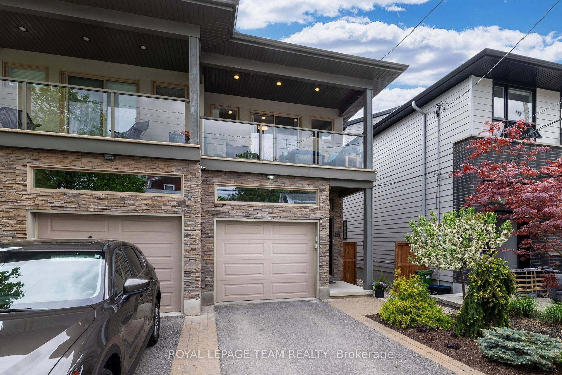 Welcome to 497 Hilson, a beautifully updated 3 1 bedroom home located in the heart of Westboro, backing directly onto Iona Park.