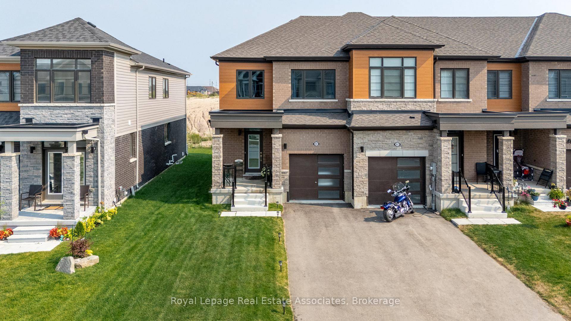 Welcome To This Spruce End Unit Townhome, Built By Empire Calderwood Communities In Phase 3 Of The Rolling Meadows Community Of Thorold.