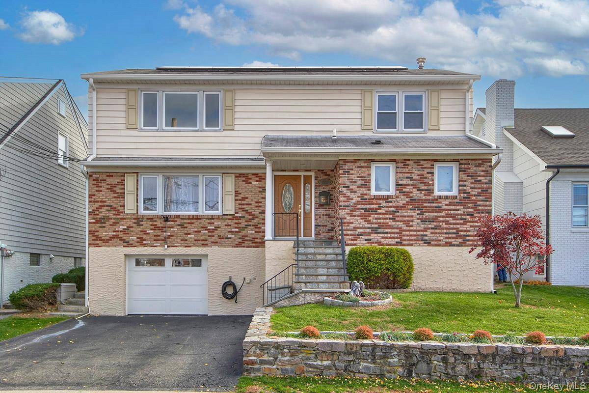 Lovely 3 Bedroom 2nd Floor Unit In West Harrison, this unit offers 1200 Square Feet of Spacious and Bright Rooms.