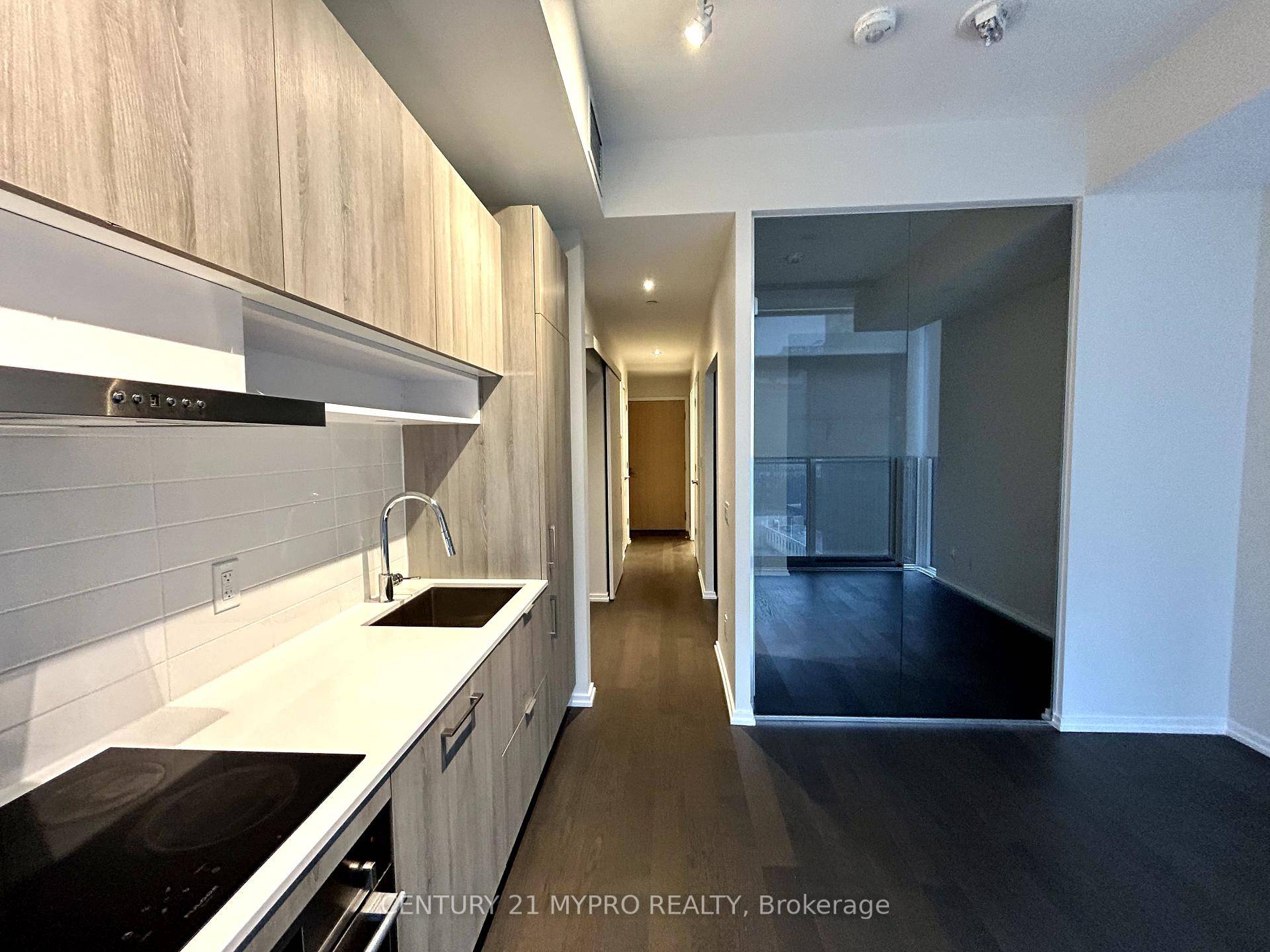 Welcome To Yonge Eglinton, The Central Transit Hub Of The City Full Of Great Public Amenities, Restaurants And Shops.