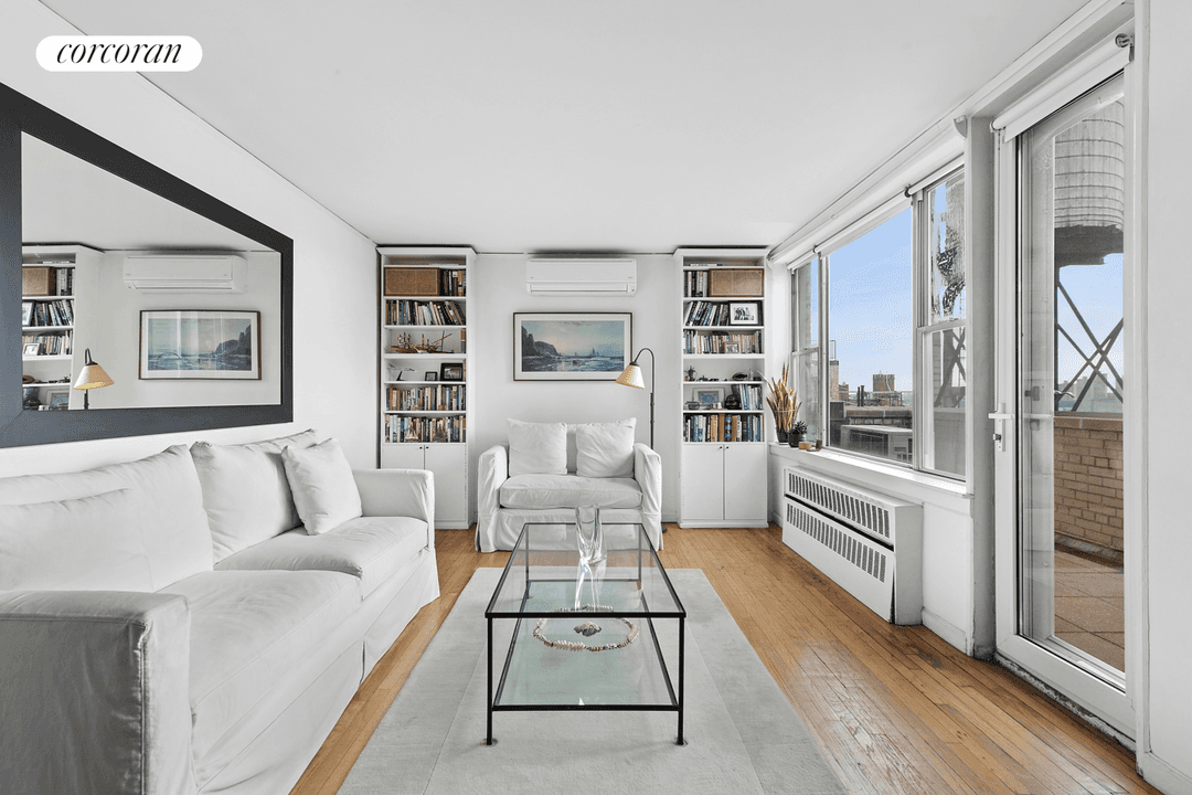 Price improvement ! Enjoy sunsets every night and classic pre war charm on the Upper West Side !