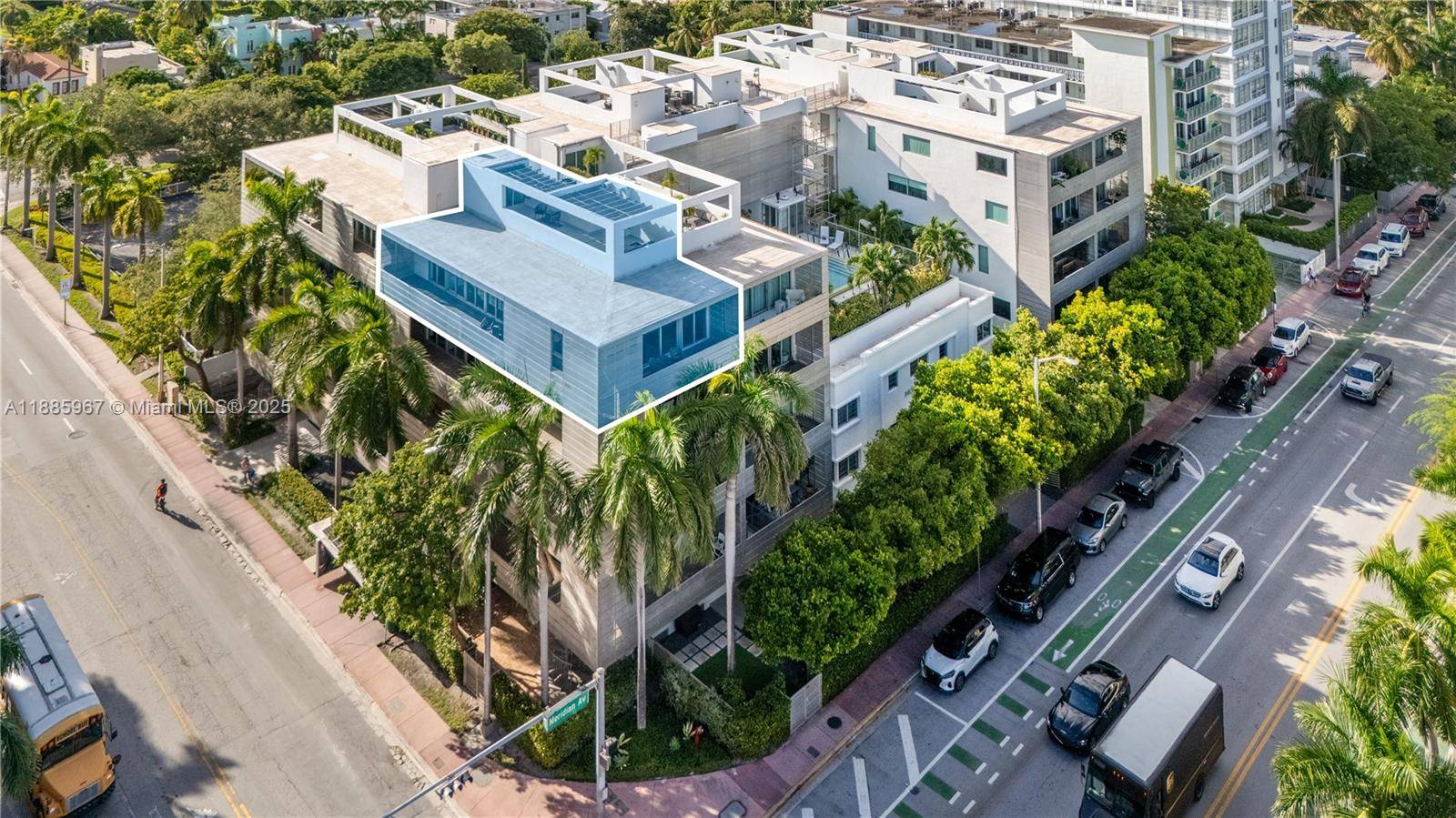 SOUTH BEACH CORNER PENTHOUSE LOFT PRIVATE ROOFTOP AND DESIGNER RENOVATION One of a kind corner penthouse loft in South Beach, directly across from the Convention Center and one block from ...