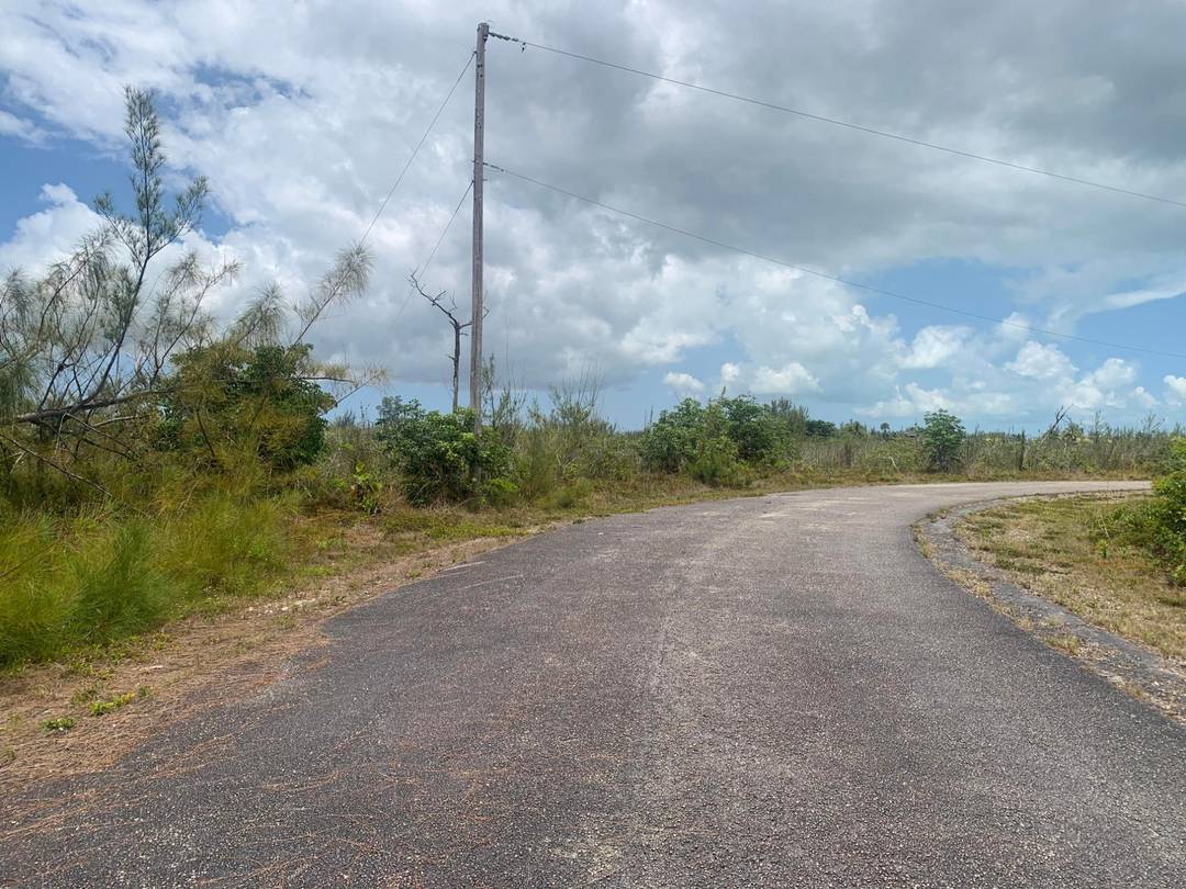 DEBDEN LANE Land Grand-Bahama-Freeport