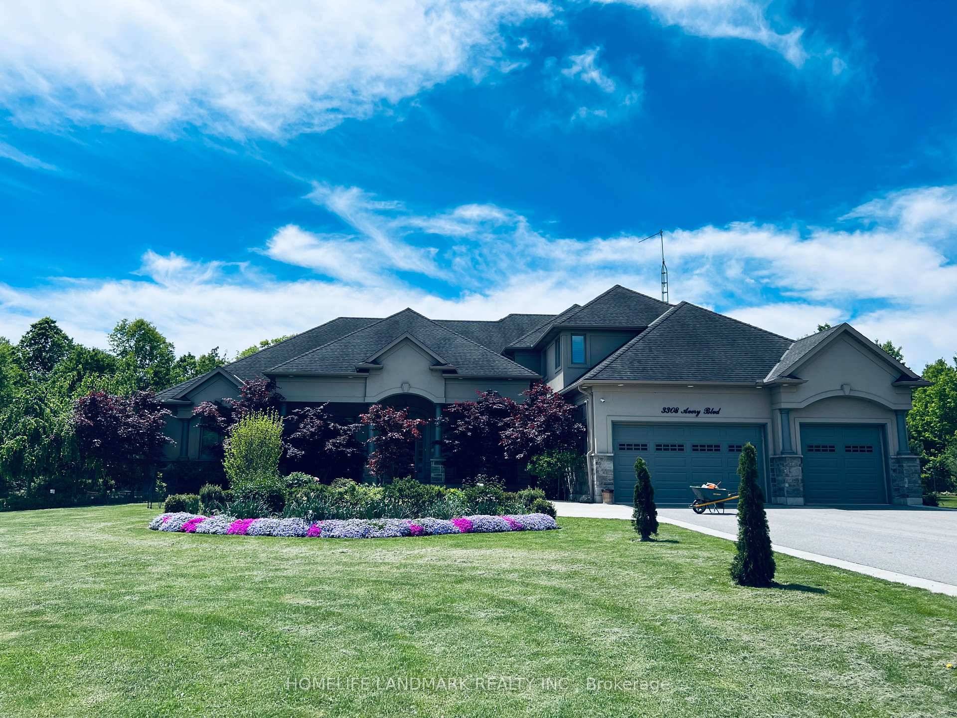 An exclusive, high end lifestyle in a private and tranquil upscale residential community.