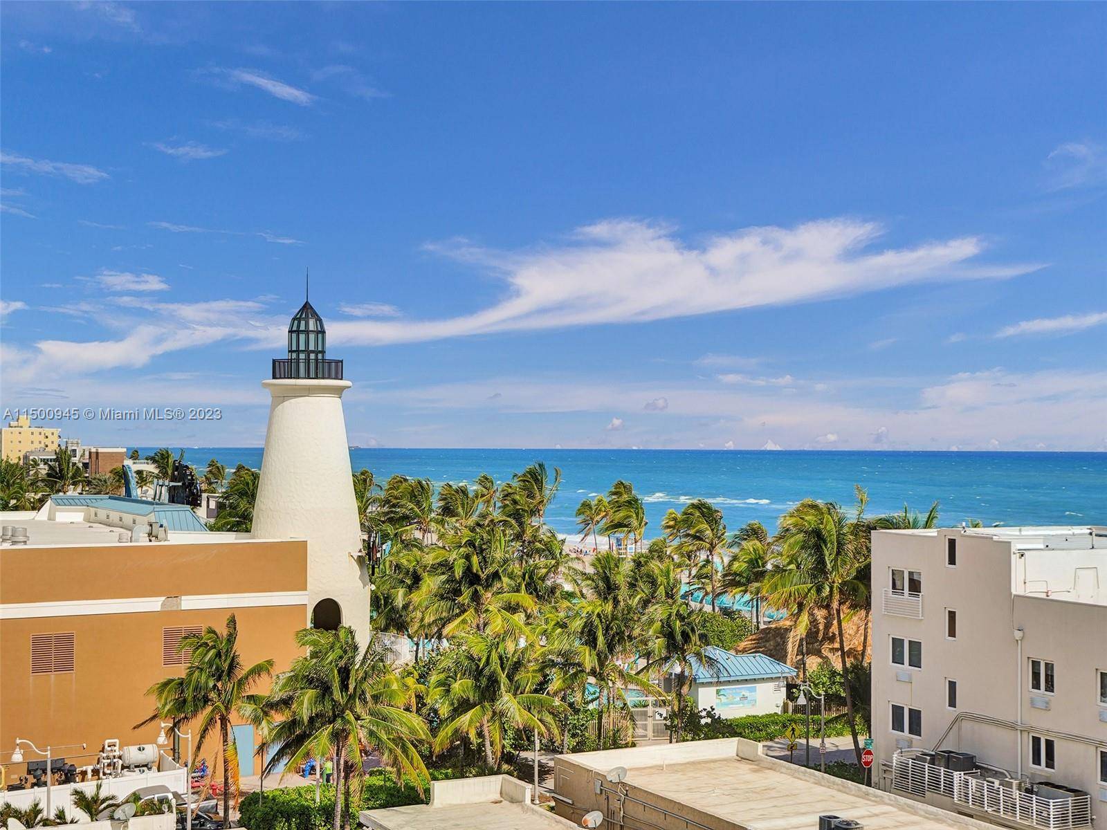 Amazing view of the ocean and intracostal from the balcony.