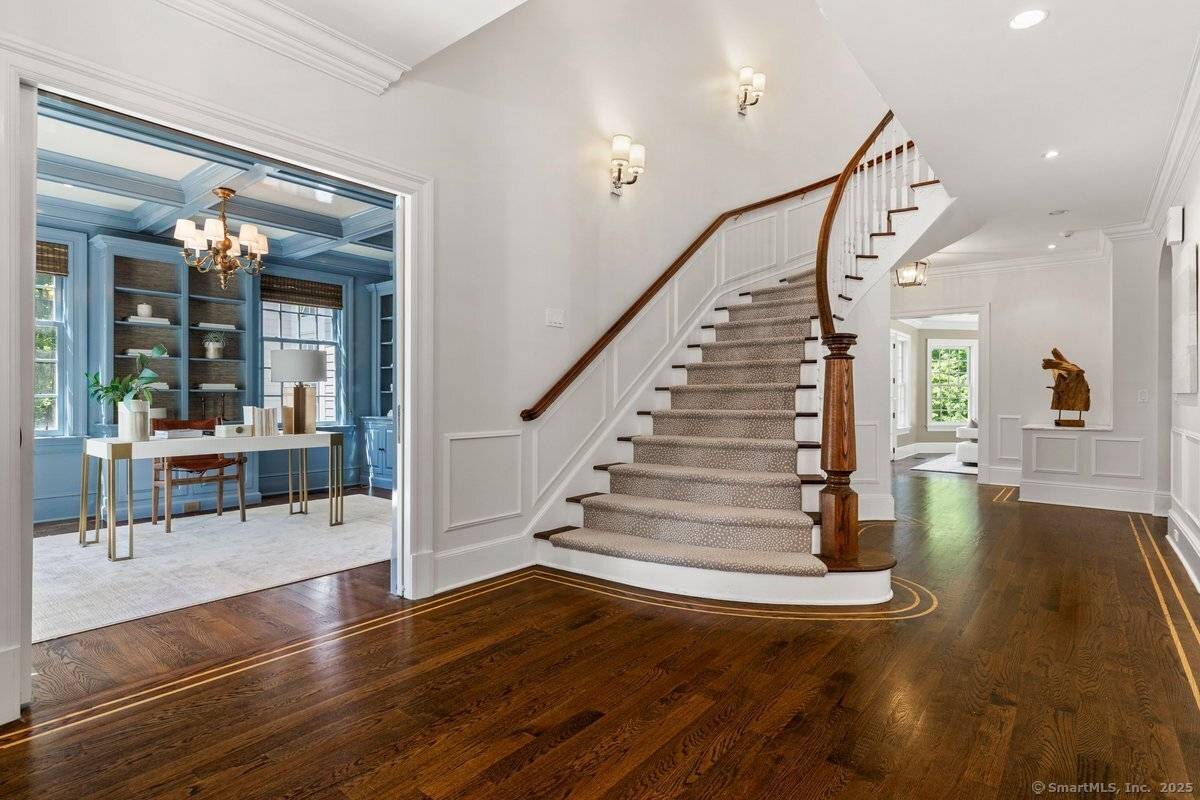 Welcome to 1421 Oenoke Ridge in the picturesque town of New Canaan, CT.