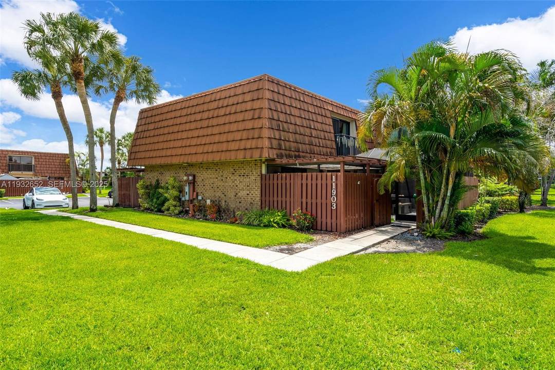 spacious 3 bedroom, 2. 5 bath villa features an open floor plan and hurricane impact windows throughout.