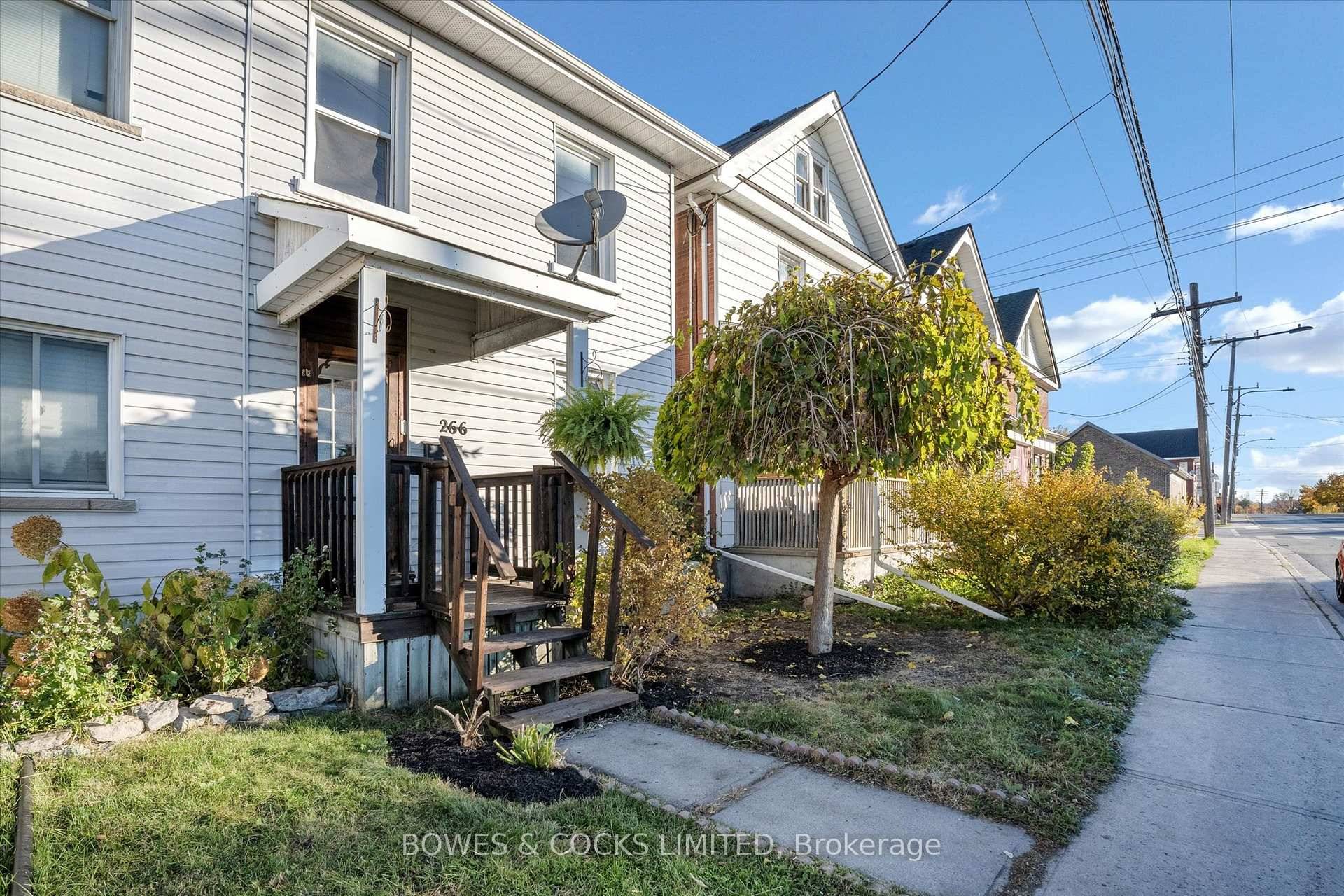 Hello, we welcome you to view and take a walk through in regard to this spacious, quiet and clean home.