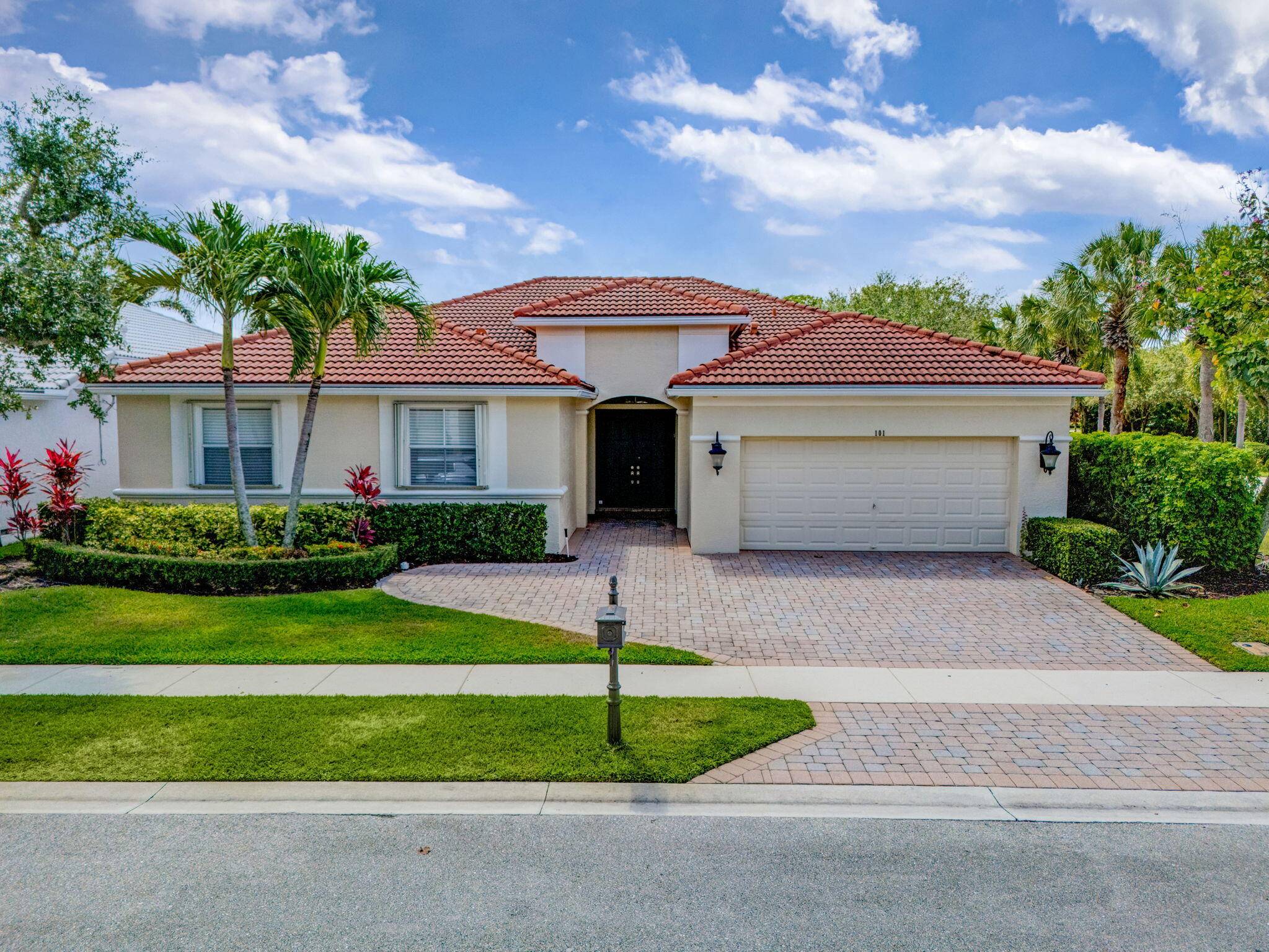 One of a Kind Palencia Model, Nicest One Level floor plan in Mirabella.