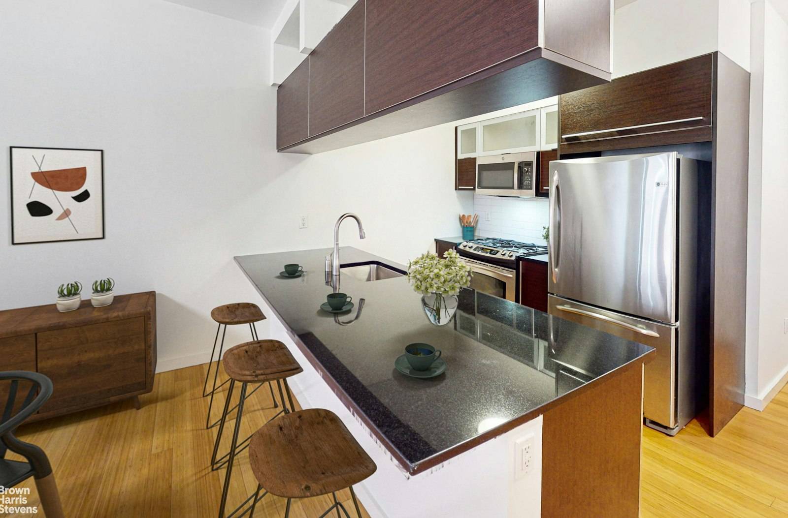 Price Adjustment ! Buyers gets a 2000 incentive when they sign a contract by September 15th !