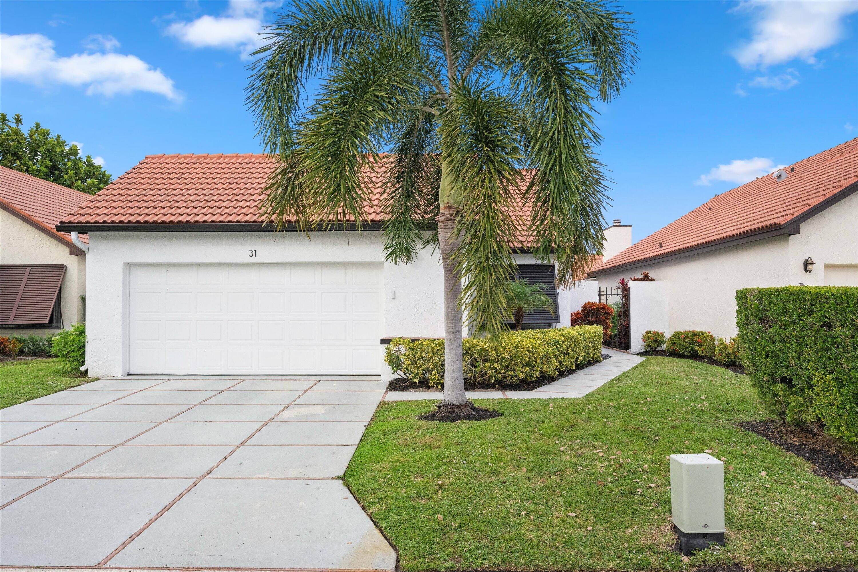 Experience the perfect blend of comfort and style in this stunning 3 bedroom, 2 bath home in the sought after PGA National community.