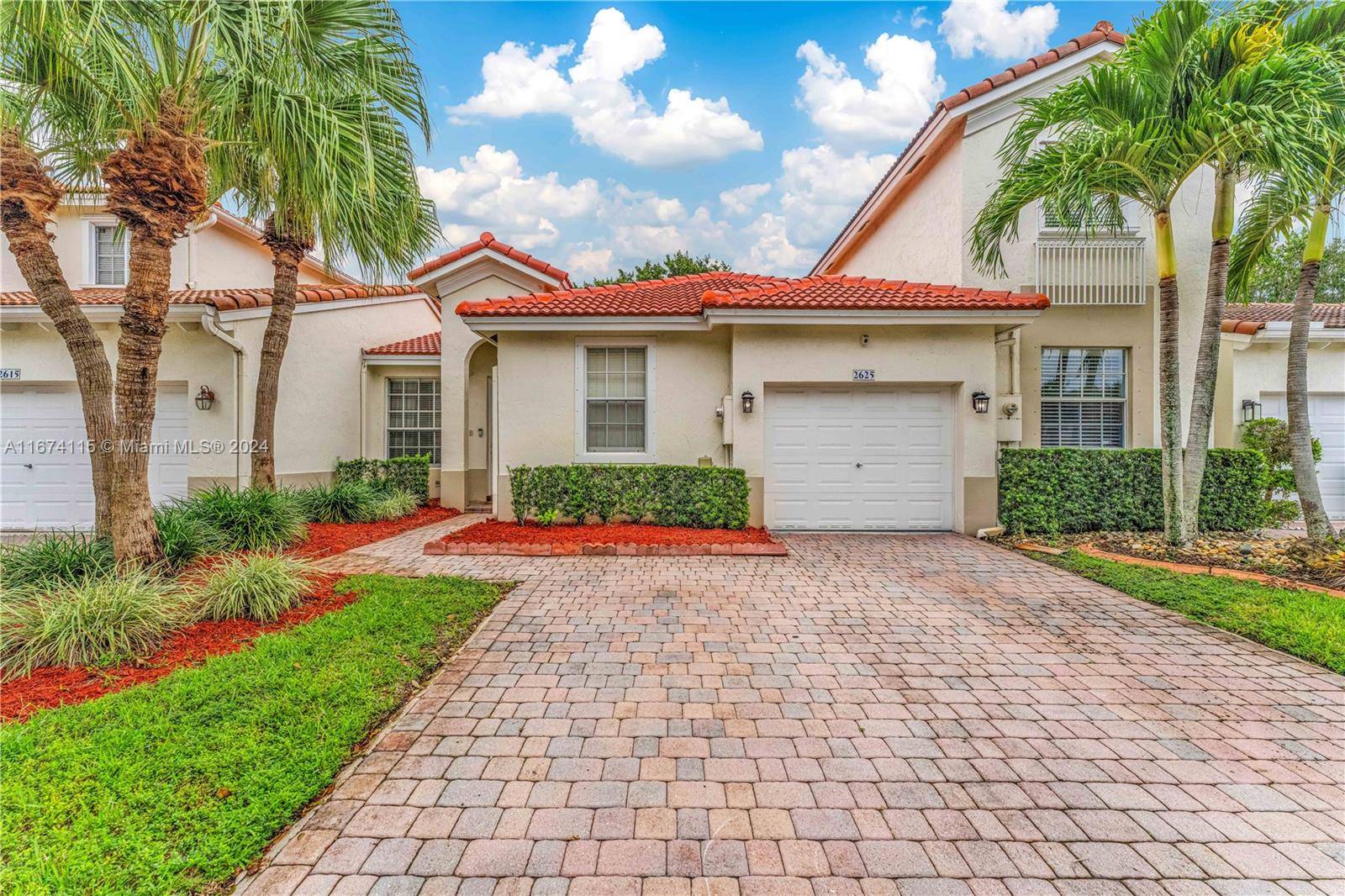 BACK ON MARKET ! BUYERS FINANCING FELL THROUGH.
