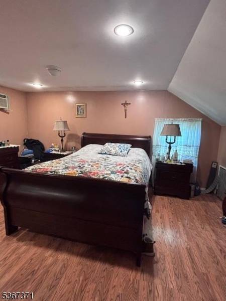 This well maintained Cape Cod style home offers 3 bedrooms, a full bathroom, and ample storage space.