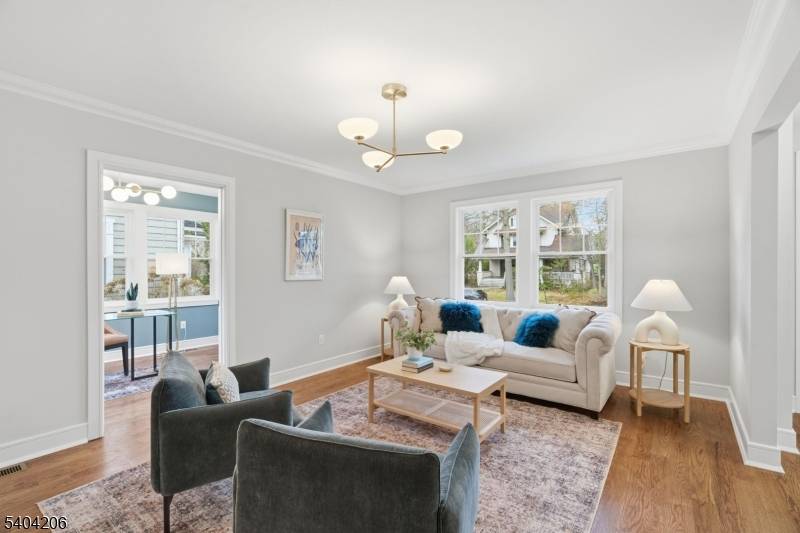 Stunning. Spacious. Striking.