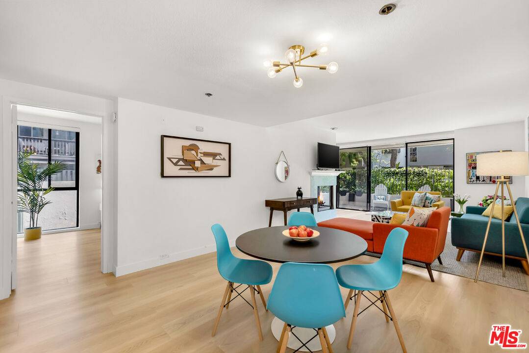 2960   Neilson Way 1BR Santa Monica La