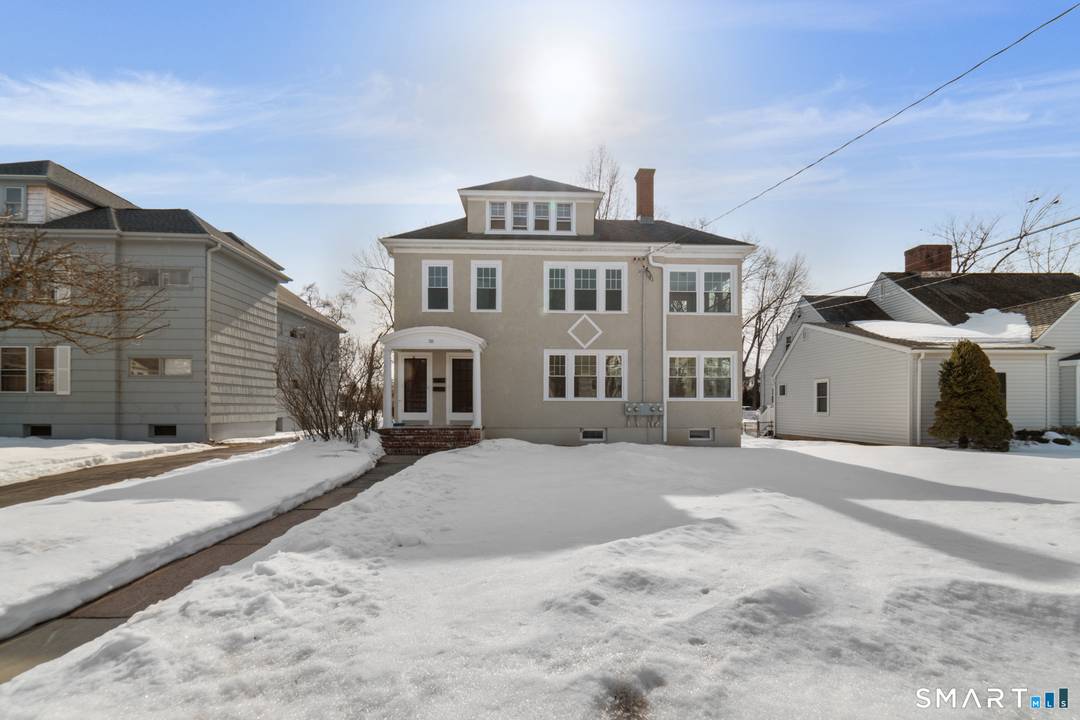 Mixed Use RM O Zoning 4368 sq ft freestanding 3 story 3 Family.