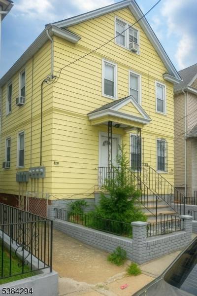 Exceptional 4 family in the heart of Elizabeth !