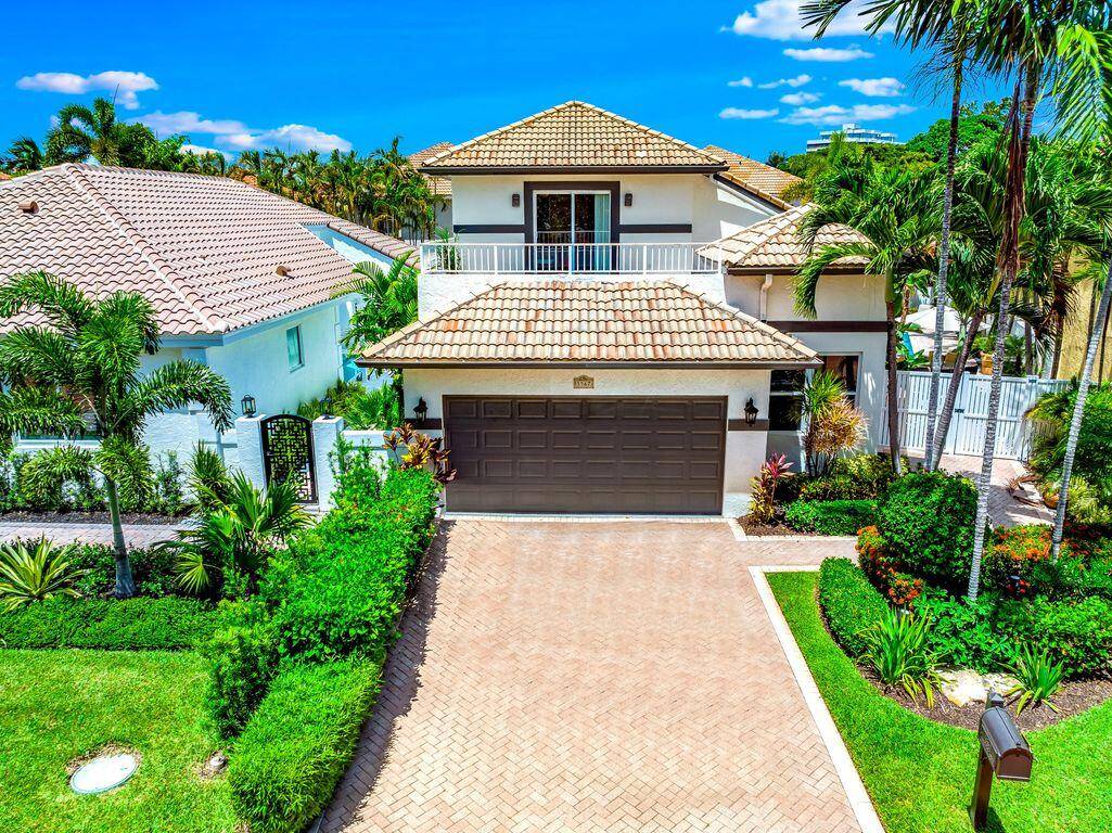 Welcome Home to your private Oasis !