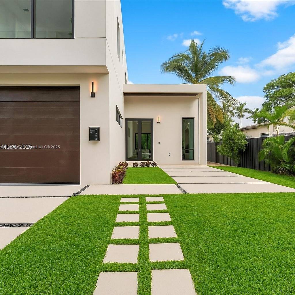 3, 704 sqft New Two story Single Family Home in Prime location Quiet street in the desirable The Roads area, 5 minutes away from Metropolitan Brickell, amp ; 10 mins ...