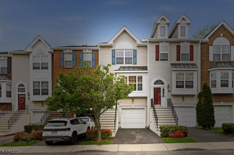 Impeccably renovated and truly turnkey, this designer updated townhome in the highly sought after Cambridge Heights community offers approximately 1, 800 sq ft of beautifully finished living space.