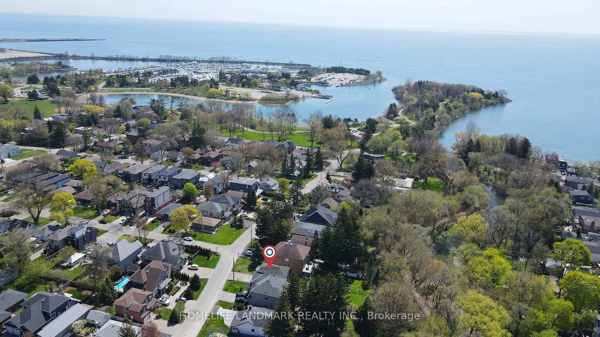 Remarkable rebuilt or renovation opportunity in prime Lakeview location !