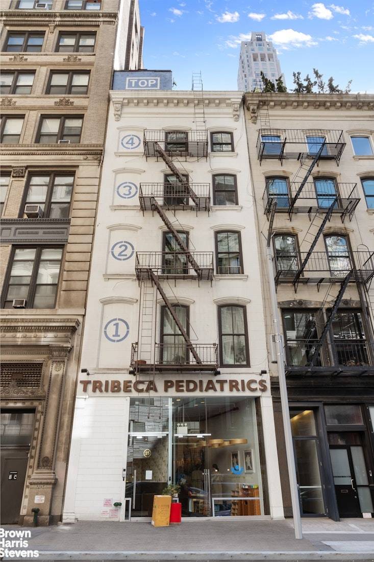 25' wide mixed use building in the heart of Tribeca.