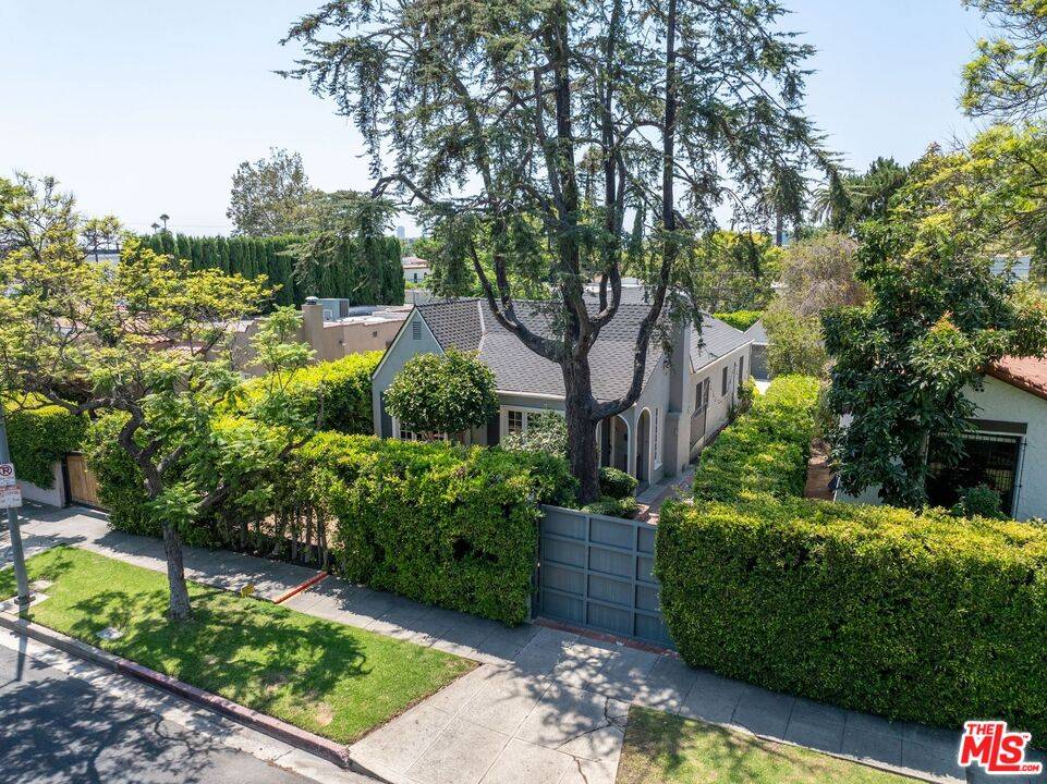 749  N Crescent Heights Blvd 4BR Hollywood Hills East La