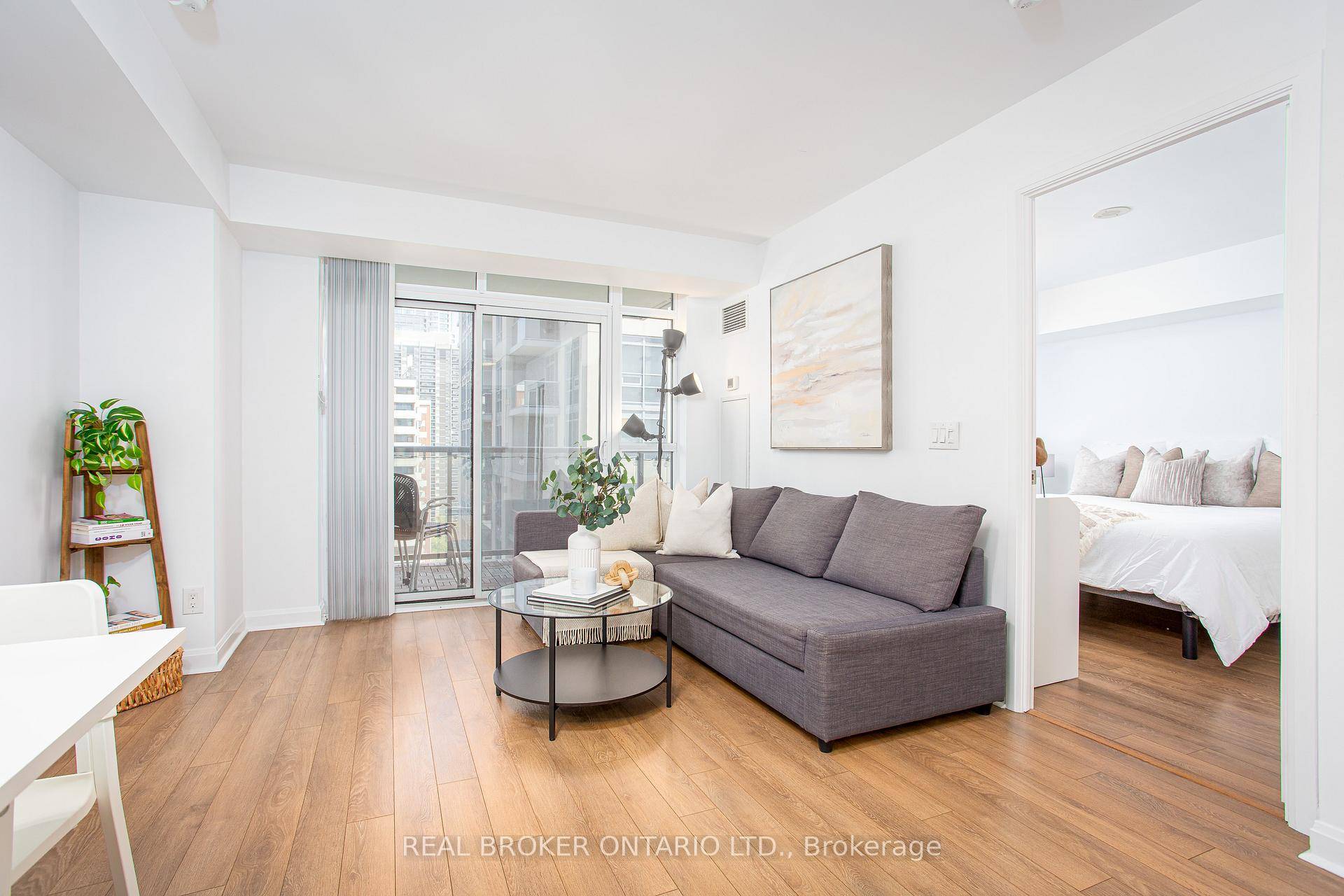 Discover this stunning 2 bedrooms, 2 full bathrooms condo in the highly sought after Michael Power Place, where style meets convenience !