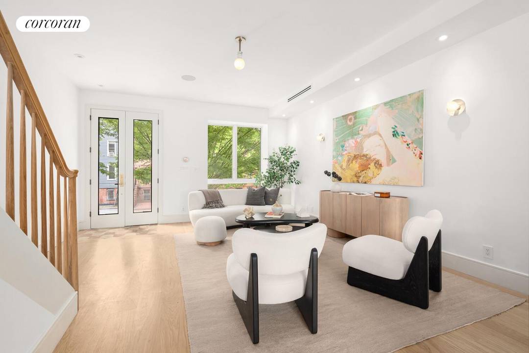 Welcome to 533A Quincy Street, a beautifully reimagined four story, two family brownstone set on a tree lined street in Stuyvesant Heights.