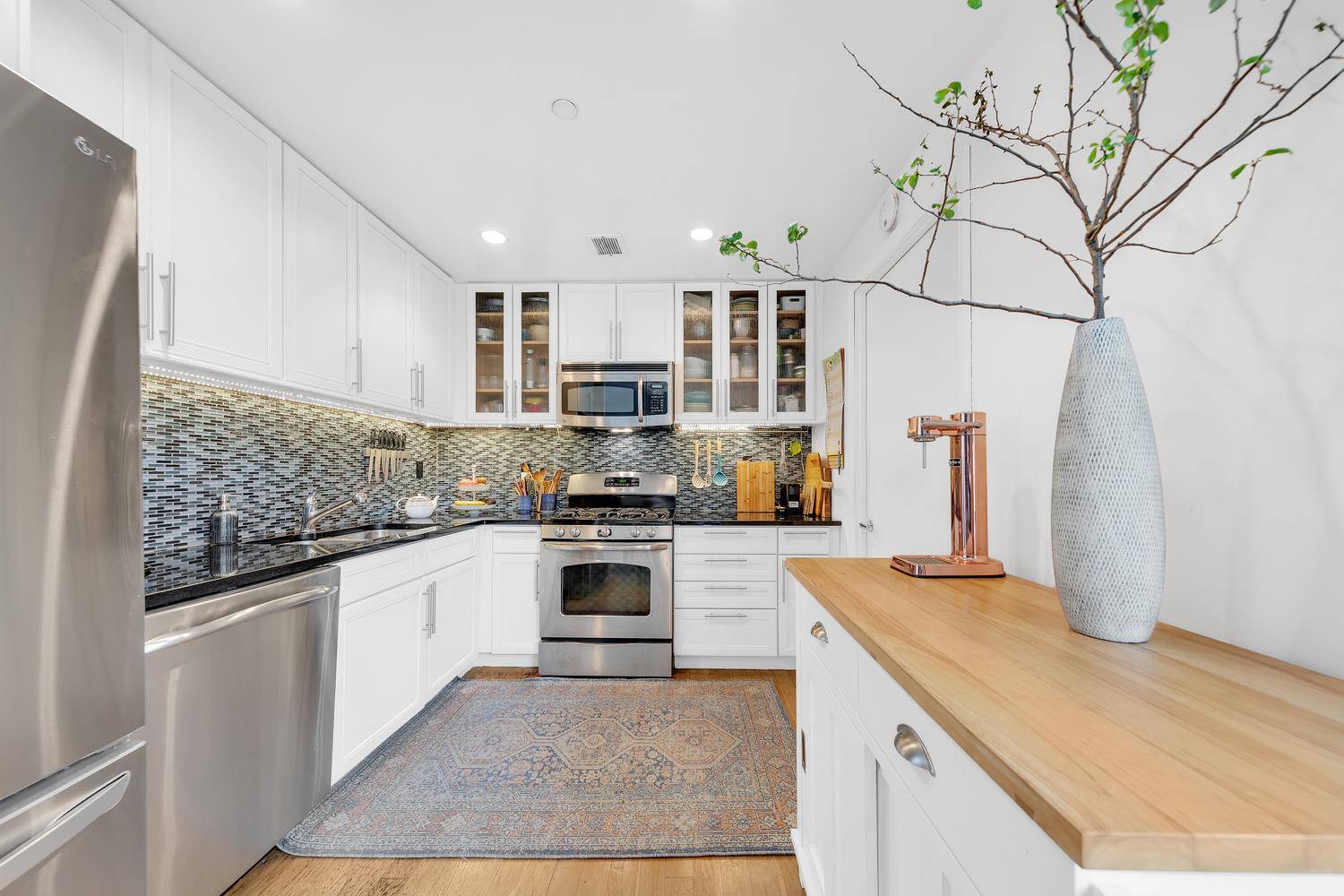 Welcome to this stunning two bedroom, two and a half bathroom condo in the heart of South Slope, Brooklyn.