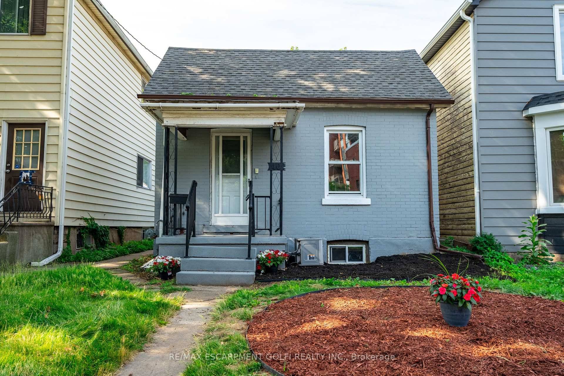 Welcome to 40 Aikman Ave, a charming 2 bedroom, 2 bath bungalow nestled in the heart of Hamilton's vibrant Gibson Stipley neighbourhood.