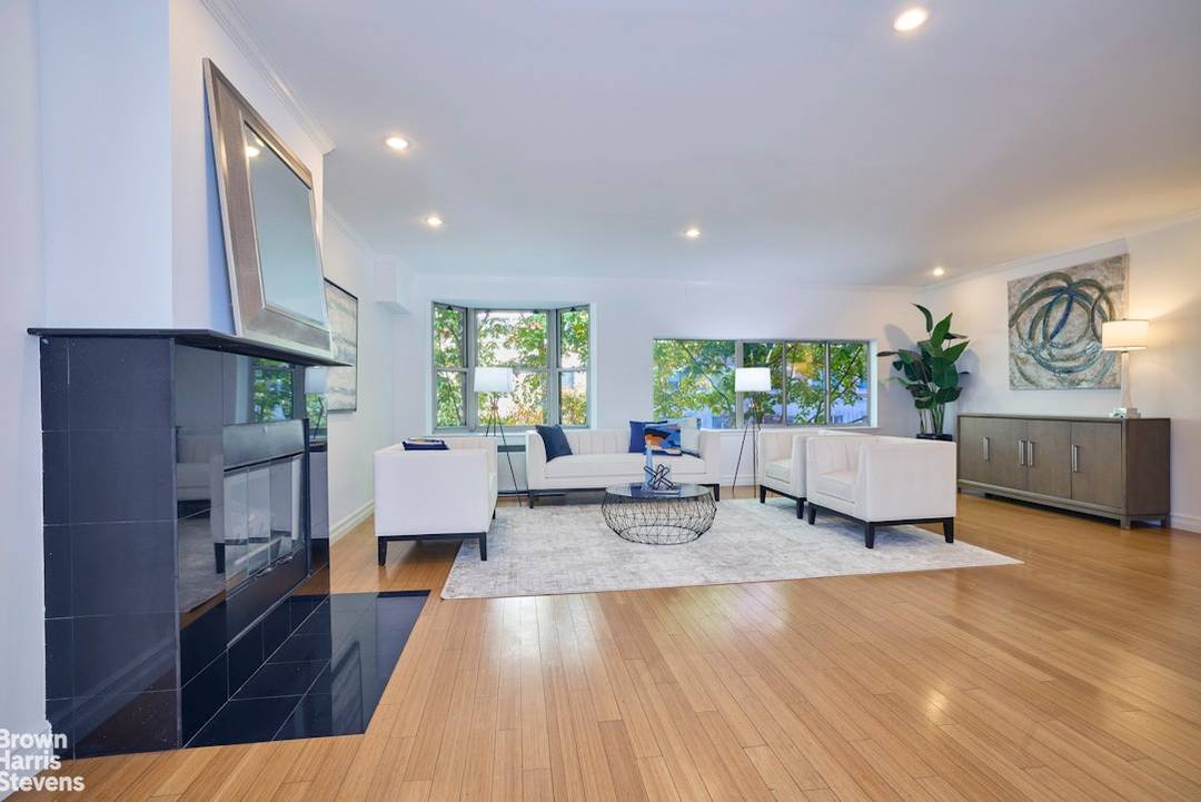 TH2C at 1400 Fifth Avenue Townhouse living within a luxury full service condominium Welcome to TH2C at 1400 Fifth Avenue, a rare townhouse residence offering the privacy and scale of ...