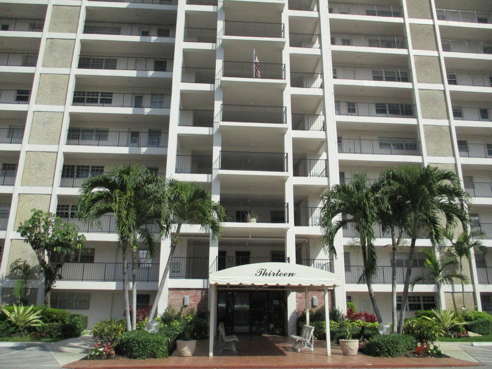 Welcome to this beautifully furnished upgraded 2 bedroom, 2 bathroom condo located in the highly sought after PalmAire Community.