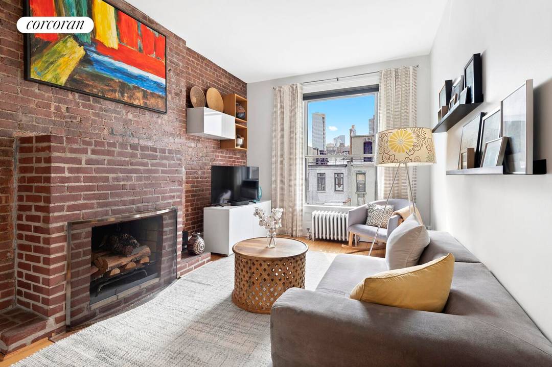 Welcome to 116 West 76th Street, Apt.