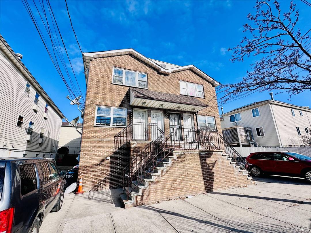 Don t miss this turnkey money maker in a prime Bronx location !