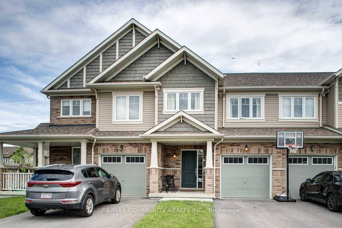 Absolutely stunning townhouse located in the highly sought after Windfields community in North Oshawa.