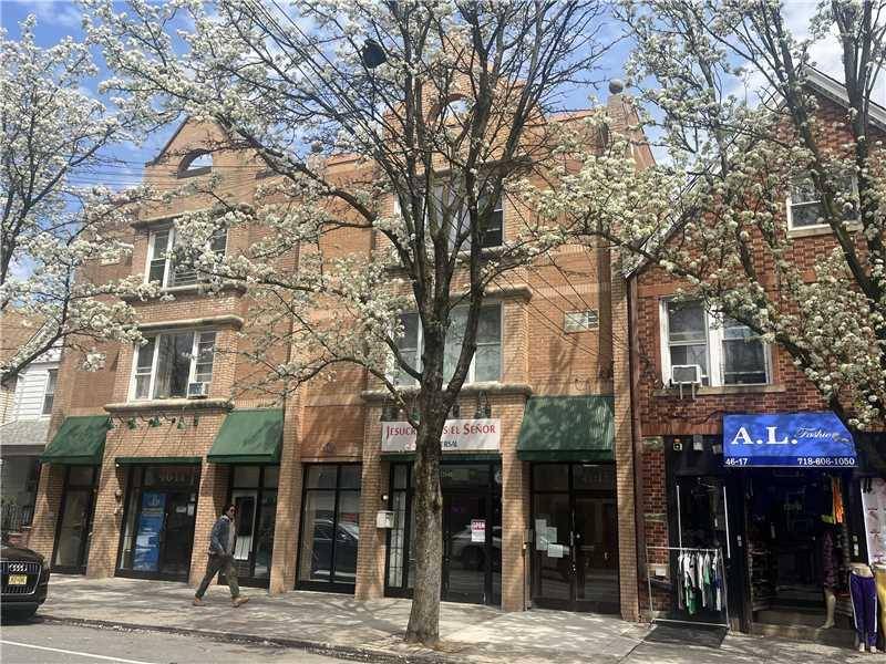 Mixed used property, 4 family with 1 commercial.