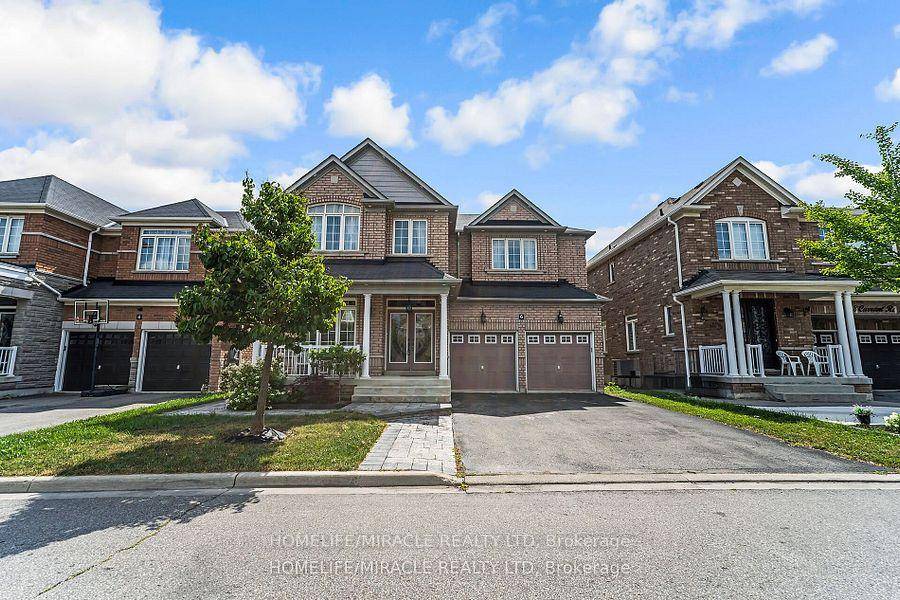 Welcome To This Elegant amp ; Very Well Maintained Fully Upgraded Luxurious Home !